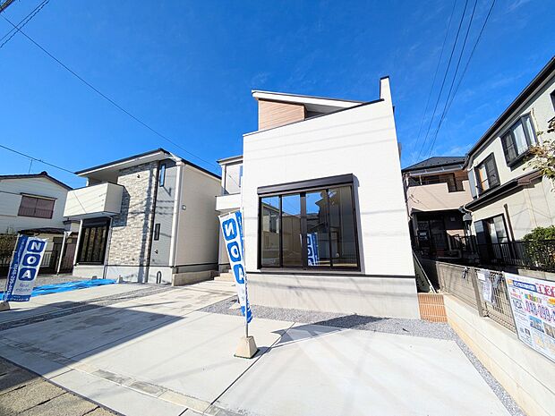 カースペース2台可。車が1台なら、来客用の駐車場や、駐輪スペースとしてご活用ください。