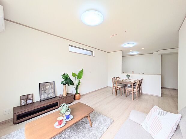 【Living-dining-リビングダイニング】流行に左右されず、将来にわたって価値が継続する「上質」な佇まい。