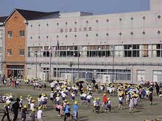 小学校 1102m 伊奈町立小針北小学校