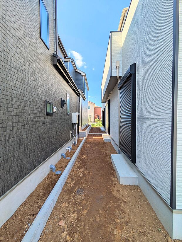 【庭】お庭にはプランター等をおいてガーデニングが楽しめます。