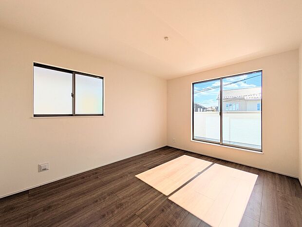 陽光も降り注ぐ明るく開放的な空間が魅力的。