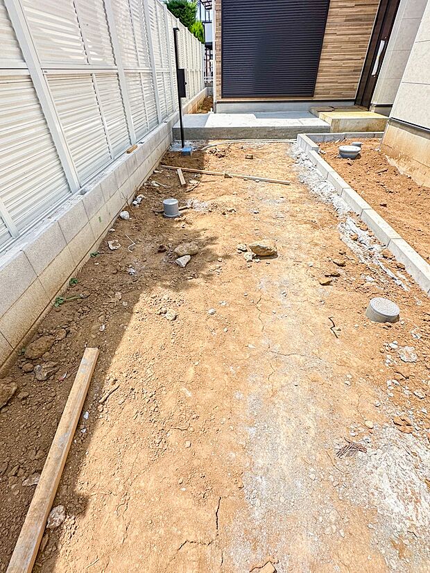 1号棟【庭】お庭があることで開放感が違います。建物の内部に光や風などを採り入れやすくなり住居環境がより良好になります。また多目的にご利用できます。