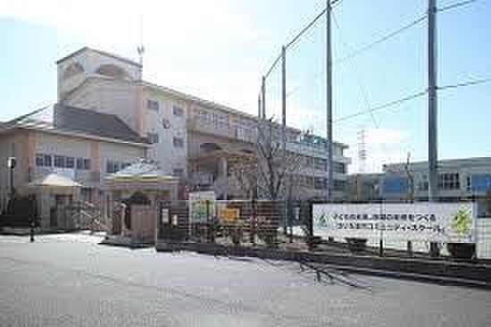 小学校 537m さいたま市立辻小学校