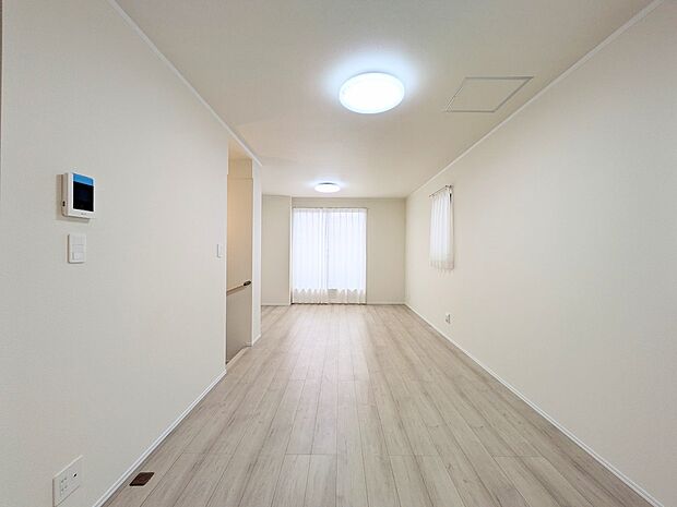 【ダイニング】愛を感じる、幸せを想う、心地よさを受けとる家の各スペースや各お部屋のさまざまな設備。人として日々の暮らしを先へすすめる設備・仕様を採用しています。