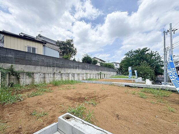 3号棟【外観】陽当りや通風性など各所に施された工夫で住みやすさを実現。部屋の大きさや周辺環境・街並など、資料には掲載していない情報が現地にはたくさんございます。是非ご確認下さい。