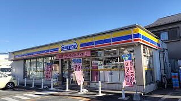 コンビニ 180m ミニストップ川口新堀店(冷たいスウィーツ、温かいスウィーツなどで有名な中堅コンビニ。コールドスウィーツがミニストップの看板商品です。できたてのおいしさを提供するミニストッ…