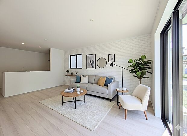 【リビングダイニング】リビングにいるお子様と会話をしながら家事ができるカウンターキッチン。いま手があいているか、忙しそうなのか相手の様子を伺いながらコミュニケーションをとる訓練にもなります。…