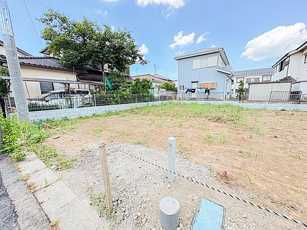 【外観】周辺は車通りが少なく閑静な住宅街です。