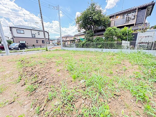 【外観】家は一生のお買物。自分ならではの家族ならではの、家にしたい。書斎を設ける。子どものプレイングルームを設ける。趣味のオーディオルームを設置する。夢を追うオンリーワンの家です。