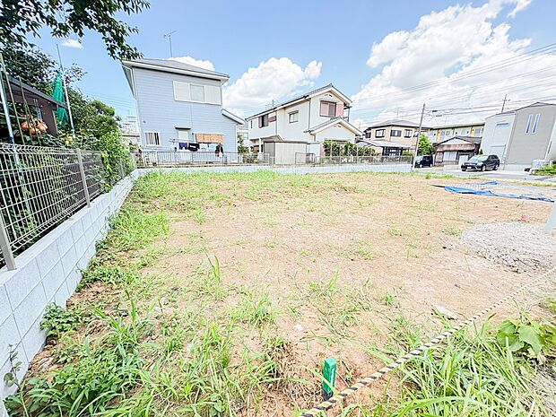 【外観】ここから始まる「日常」はご家族にとってかけがえのない時間となります。少しでも豊かに、快適に。そんな想いから本邸宅は生まれました。