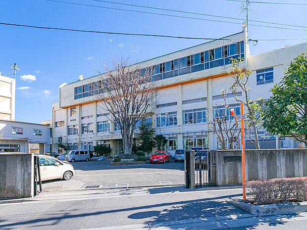 小学校 170m 川口市立十二月田小学校170m