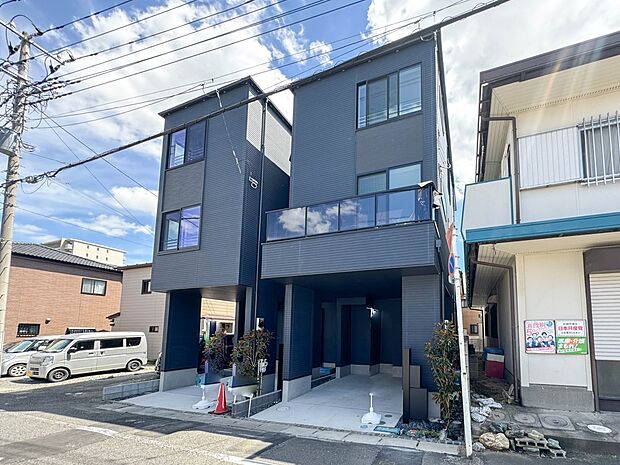 【外観】家族の温かさと陽光の暖かさ、楽しい毎日と明るい未来を予感させる「空間が織り成すひとつ先の住み心地」を演出します。