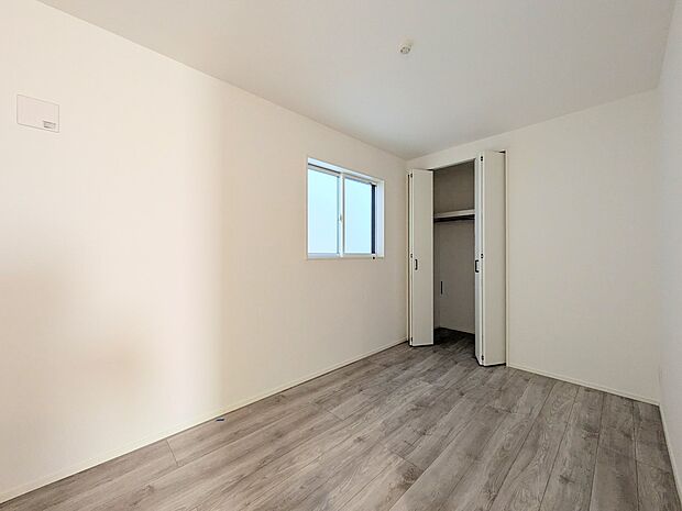 こちらの物件が少しでも気になるようでしたら、お気軽にお問合せください。人生でいちばん大きなお買い物ですので、ゆっくりご見学ください。ネット上の画像と実際の見学では、リアル感がまるで違います。…