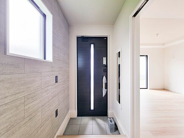 1号棟【玄関】スタイリッシュかつ品のある玄関。