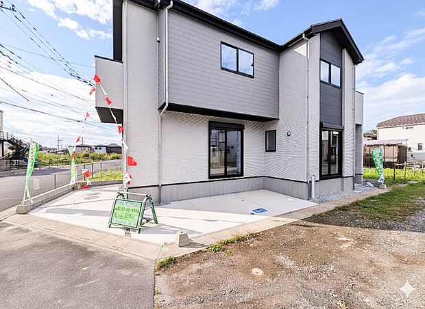 1号棟【前面道路】北側約7.9ｍ公道・西側約9.9ｍ公道