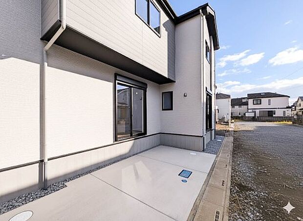 1号棟【駐車場】毎日の生活にマイカーが必須という方は、購入を検討する際、駐車場があることは大事な条件です。