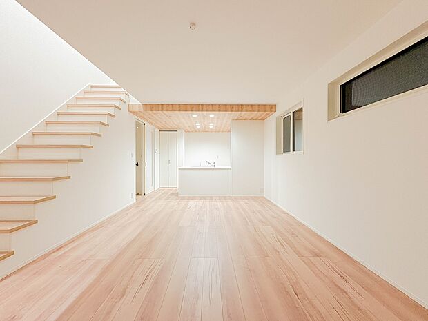 会話でホッとコミュニケーションできるリビング。料理でホッとハピネスになるキッチンなど。人をホッとさせる最新設備・仕様を採用しています。