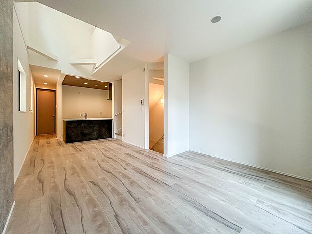 1号棟【LDK17.2帖】流行に左右されず、将来にわたって価値が継続する「上質」な佇まい。