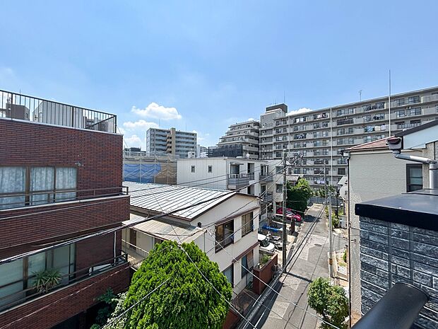 1号棟【眺望】眺望や窓からの景色が良いと、家で過ごす時間も快適です。