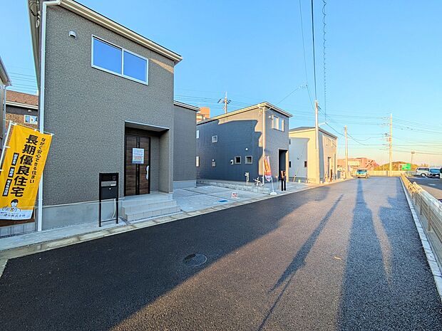 【ぜひ現地をご確認下さい】陽当りや通風性など各所に施された工夫で住みやすさを実現。部屋の大きさや周辺環境・街並など、資料には掲載していない情報が現地にはたくさんございます。是非ご確認下さい。…