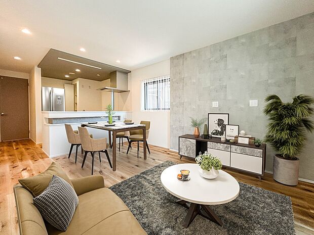 2号棟【LDK16.7帖】快適な理想の暮らしの実現は家のみの拘りではなく、そこで暮らす方々にとって素敵な環境である。※現況の物件写真に、CGによる画像処理(家具等の配置)がされています。