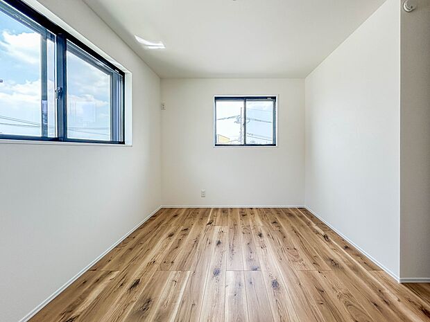 2号棟【洋室6.5帖】充実した生活は伸びやかな居室空間から始まります。快適に・伸びやかに。心の潤いを求める方々へ。