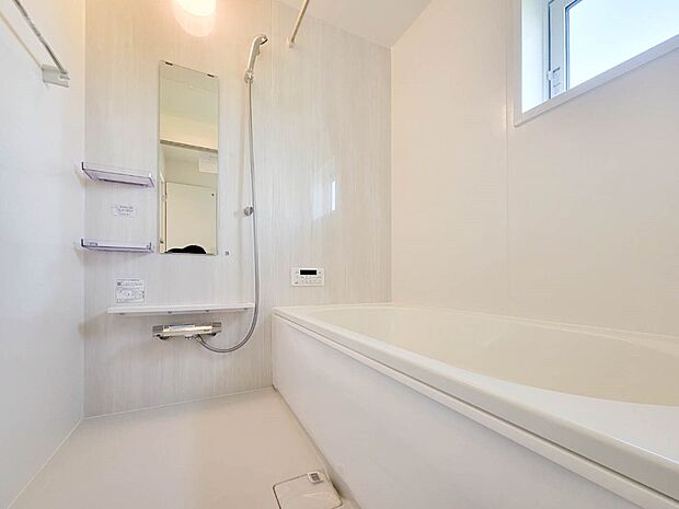 1号棟【浴室】一日の疲れを癒してくれるお風呂空間。使いやすさと上質な質感を両立して、単なる習慣から特別な時間に変わるはず。