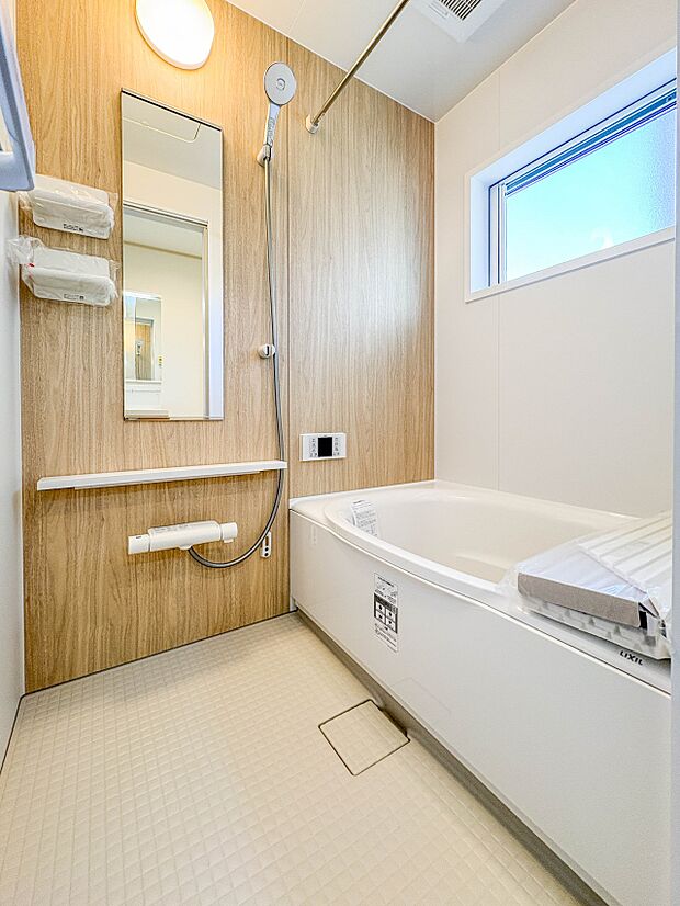 【浴室】一日の疲れを癒してくれるお風呂空間。使いやすさと上質な質感を両立して、単なる習慣から特別な時間に変わるはず。