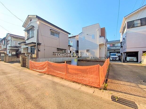 【外観】こちらの物件に少しでもご興味がありましたら、お気軽にお電話下さい。ネット上で「見えない物」「わからない事」でも、実際にご見学いただくことで、手に取るようにおわかりいただけるはずです。…