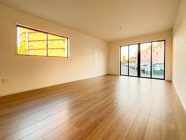 3号棟【LDK17帖】忙しい朝でも家族揃って食事をしたいゆとりあるダイニング。