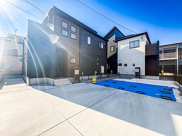 【前面道路】車の通行が少ないので、静かな住環境を維持することができます。