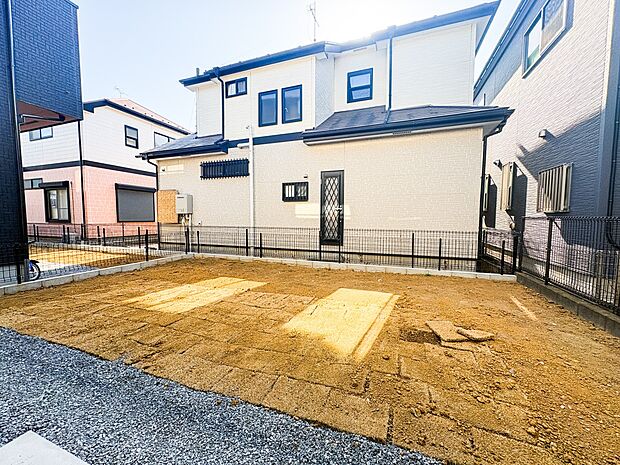 【庭】庭がある戸建てに住む楽しみのひとつは、自分たちの好みに合わせて、家庭菜園や庭づくりができることでしょう。自由自在に庭をコーディネートしてみませんか！