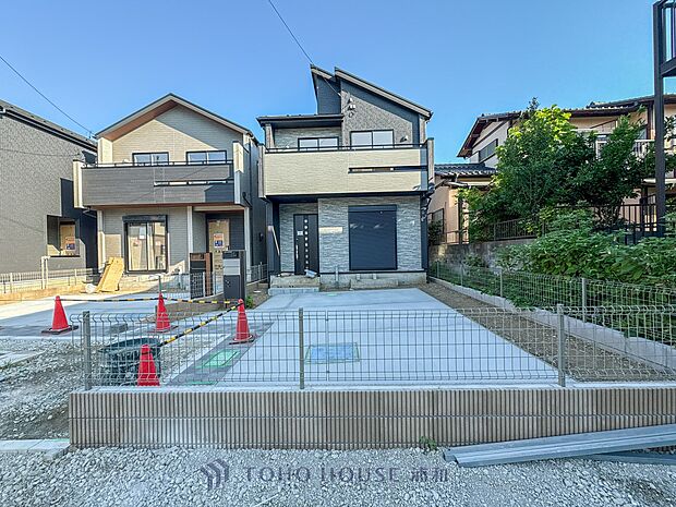 ：【外観】こちらの物件が少しでも気になるようでしたら、お気軽にお問合せください。人生でいちばん大きなお買い物ですので、ゆっくりご見学ください。ネット上の画像と実際の見学では、リアル感がまるで…