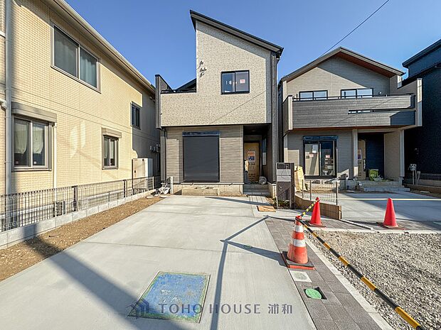 【外観】家は一生のお買物。自分ならではの家族ならではの、家にしたい。書斎を設ける。子どものプレイングルームを設ける。趣味のオーディオルームを設置する。夢を追うオンリーワンの家です。