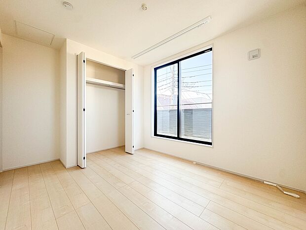 【居室5.33帖】充実した生活は伸びやかな居室空間から始まります。快適に・伸びやかに。心の潤いを求める方々へ。