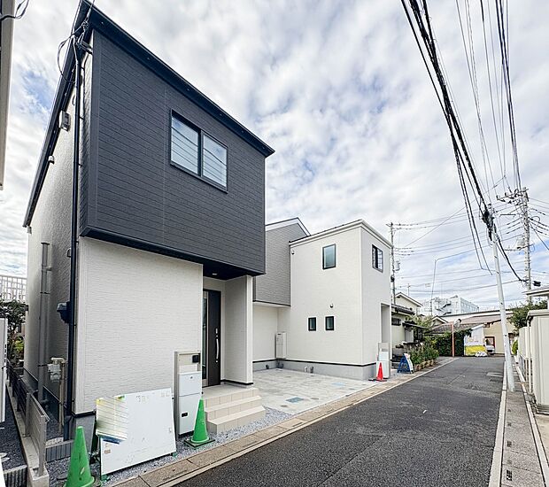 【前面道路】車の通行が少ないので、静かな住環境を維持することができます。