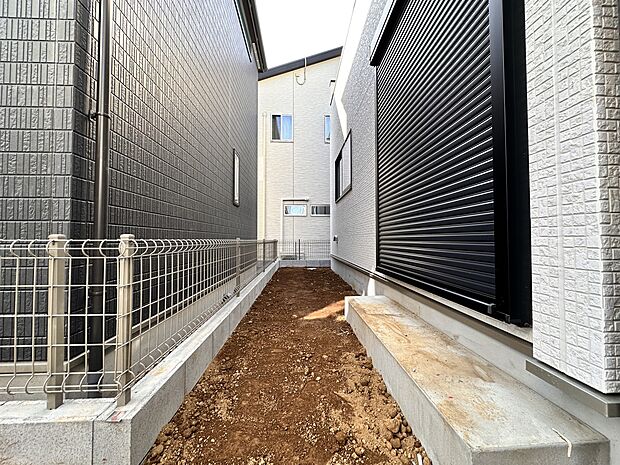 【庭】プランター等をおいてガーデニングが楽しめます。