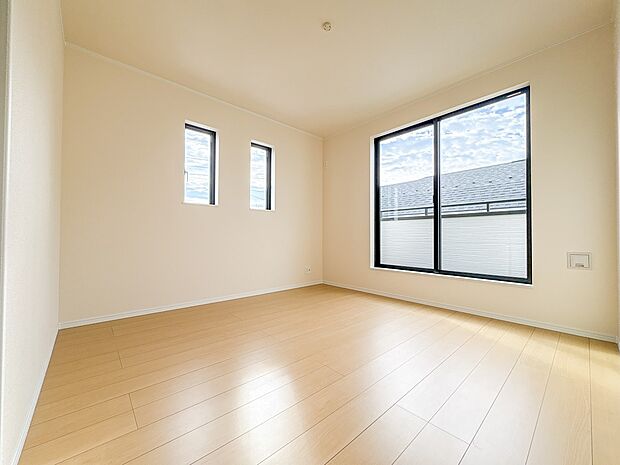 【洋室6.37帖】充実した生活は伸びやかな居室空間から始まります。快適に・伸びやかに。心の潤いを求める方々へ。