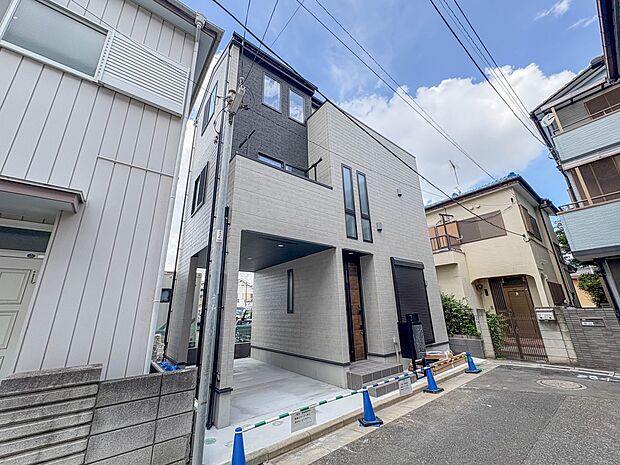 【外観】陽当りや通風性など各所に施された工夫で住みやすさを実現。部屋の大きさや周辺環境・街並など、資料には掲載していない情報が現地にはたくさんございます。是非ご確認下さい。