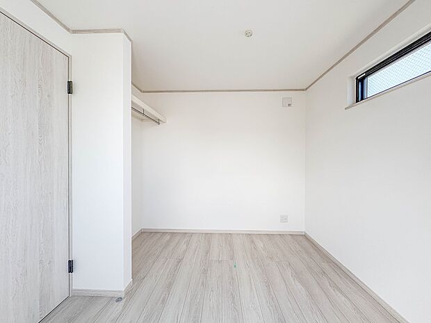 【洋室4.5帖】充実した生活は伸びやかな居室空間から始まります。快適に・伸びやかに。心の潤いを求める方々へ。