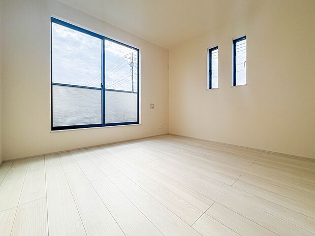 【寝室6.12帖】シンプルな内装はおしゃれのポイントです。シンプルは華美より飽きがこないからです。色や模様でおしゃれ感をだす。それがシンプルイズビューティーです。