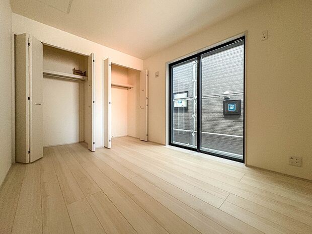 【洋室6.25帖】充実した生活は伸びやかな居室空間から始まります。快適に・伸びやかに。心の潤いを求める方々へ。