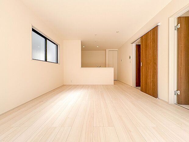 【LDK17.75帖】家族そろって、お話ししながら、お料理を創る、食べる。ダイニングンならではの家族の風景です。家族との楽しい食事が好き。