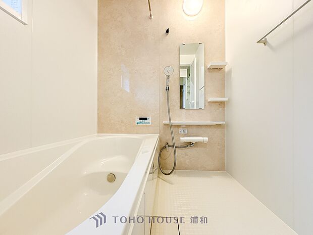 【浴室】一日の疲れを癒してくれるお風呂空間。使いやすさと上質な質感を両立して、単なる習慣から特別な時間に変わるはず。