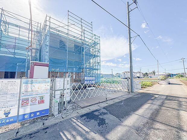 1号棟【前面道路4ｍ】車の通行が少ないので、静かな住環境を維持することができます。