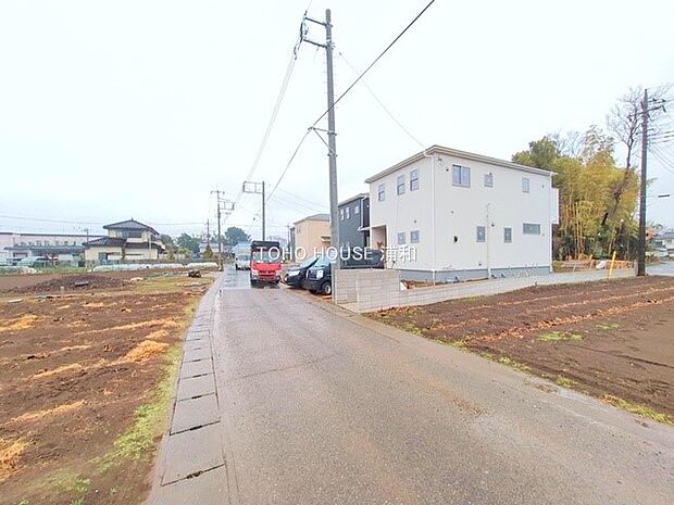 1号棟【前面道路4m】陽当りや通風性など各所に施された工夫で住みやすさを実現。部屋の大きさや周辺環境・街並など、資料には掲載していない情報が現地にはたくさんございます。是非ご確認下さい。