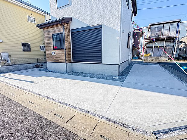 【外観】家は一生のお買物。自分ならではの家族ならではの、家にしたい。書斎を設ける。子どものプレイングルームを設ける。趣味のオーディオルームを設置する。夢を追うオンリーワンの家です。