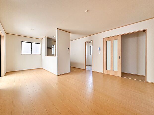 【LDK-15.75帖】光が溢れ、風も溢れ、居心地のよい住空間、自然体で過ごせる住空間にリビングを。