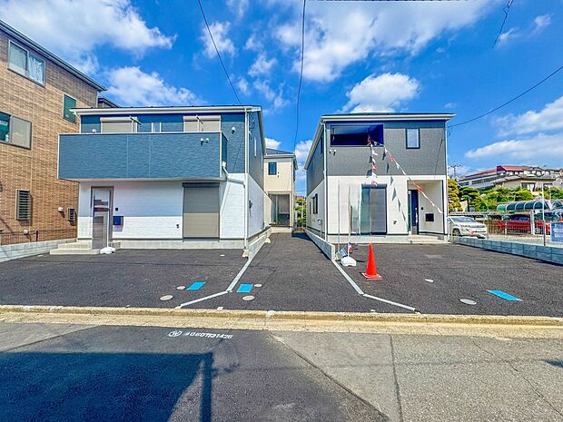 【全体外観】家族の温かさと陽光の暖かさ、楽しい毎日と明るい未来を予感させる「空間が織り成すひとつ先の住み心地」を演出します。