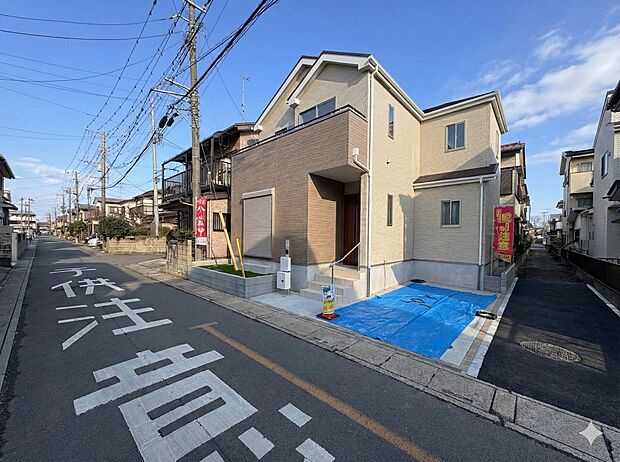 【前面道路】車の通行が少ないので、静かな住環境を維持することができます。